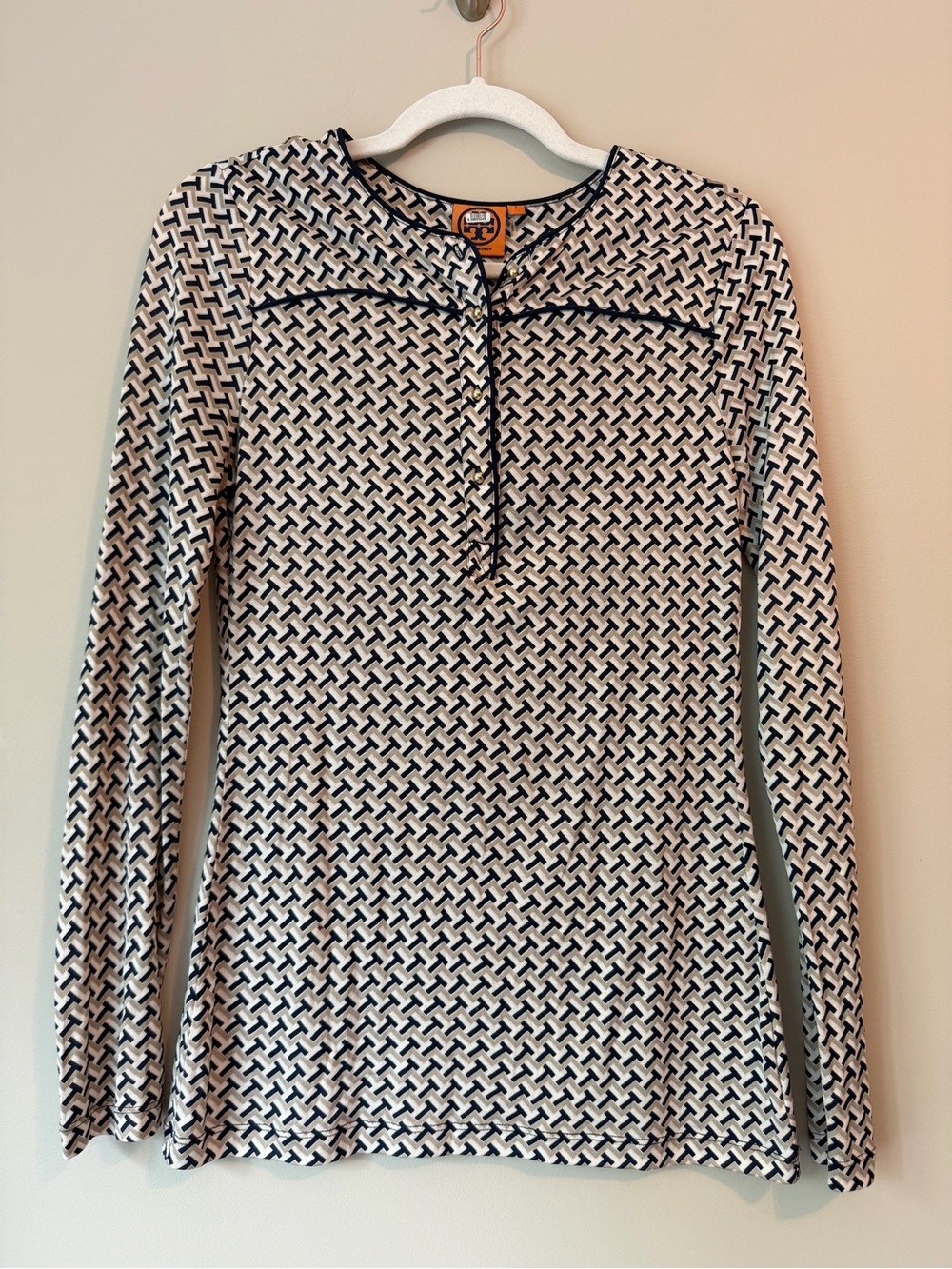 Tory Burch Silk T-Logo Print Henley Blouse Sz S Good Condition